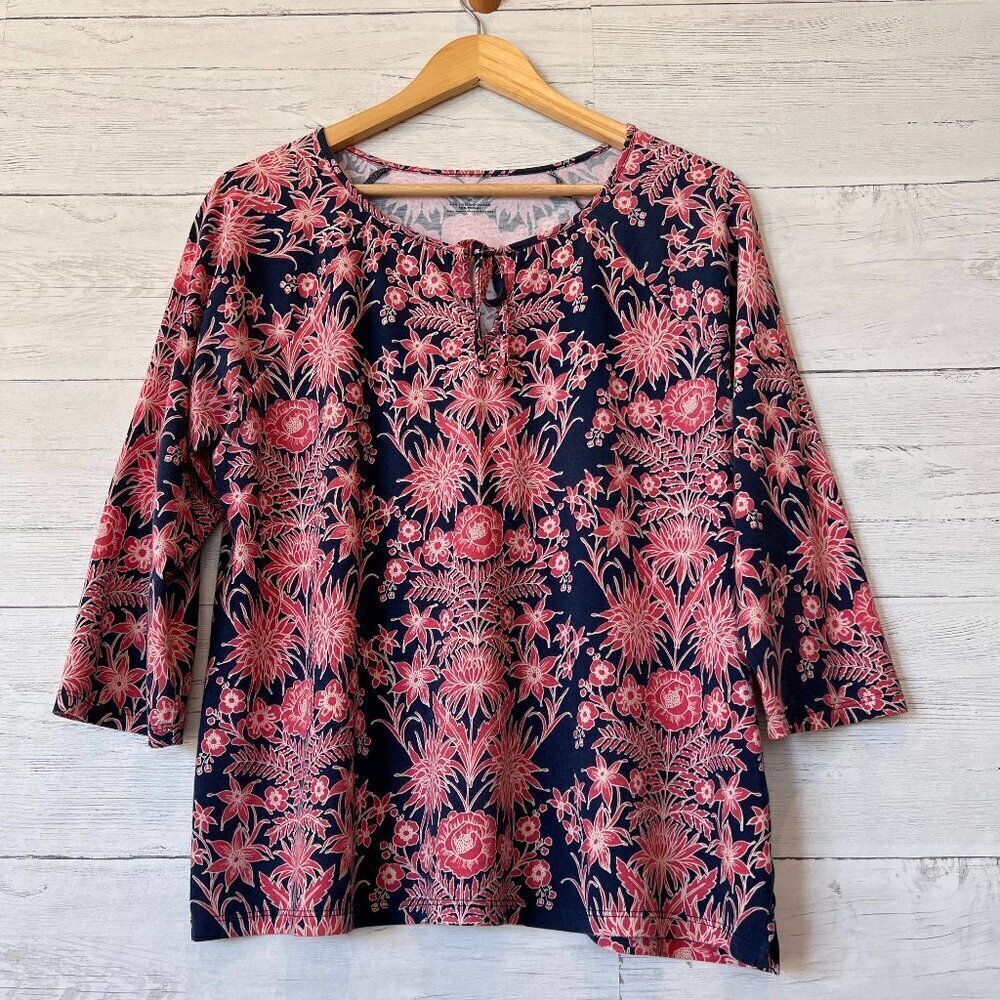 Talbots Top Womens Size Medium Navy & Pink Tropical Flower Cotton Modal Beachy
